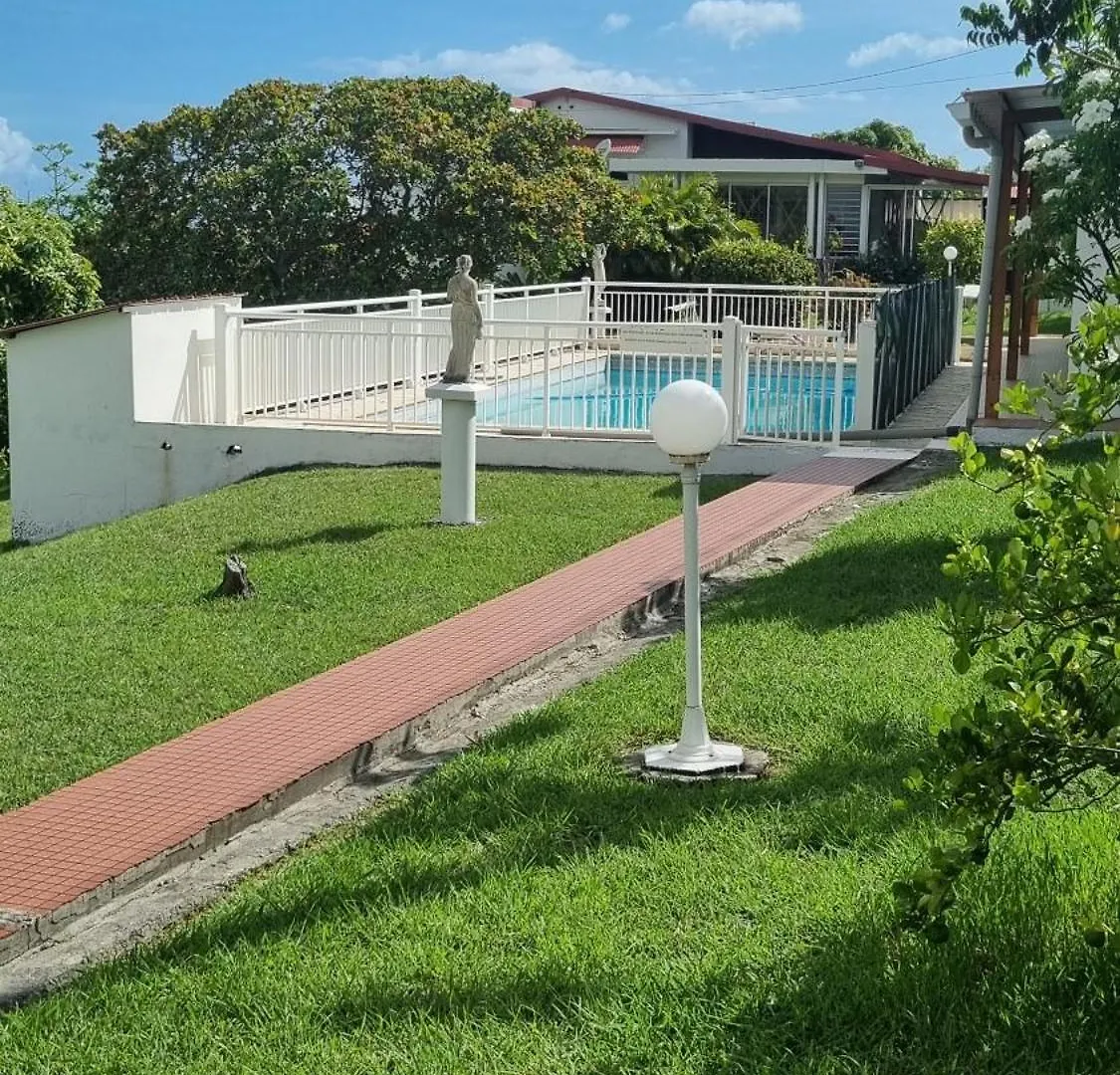 Lauramar Avocado - Vue Mer Et Montagne Le Morne aux Boeufs Сasa de vacaciones